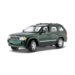 Maisto 118 Scale Metallic Deep Green 2005 Jeep Grand Cherokee