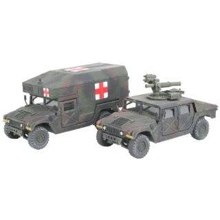 Revell 172 HMMWV TOW & Ambulance