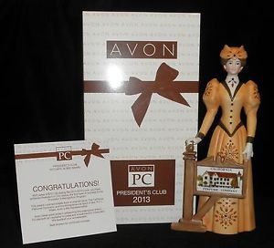 Avon President's Club 2013 2014 Mrs PFE Albee Victorian Figurine Award