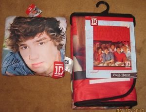 1D One Direction 50" x 60" Red Plush Blanket Throw Matching Pillow