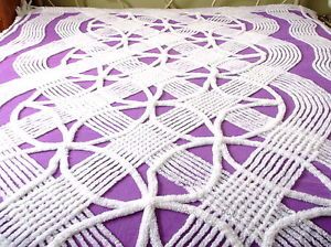 Vtg Chenille Bedspread Purple and White Bedspread Cutter
