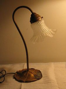 Antique Art Deco Nouveau Brass Desk Table Accent Lamp w Glass Flower Shade