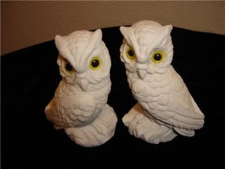 Pair of Vintage Snowy White Owl Figurines Decorative Collectible 1970'S