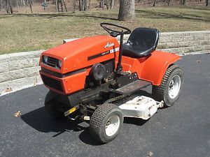 Ariens 1028 Riding Lawn Mower with Bagger on PopScreen