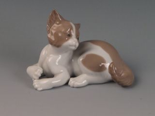 Lladro Surprised Cat Retired Figurine 5114