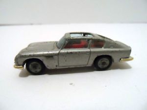 Husky 1966 James Bond Aston Martin Diecast Model Car 1 64