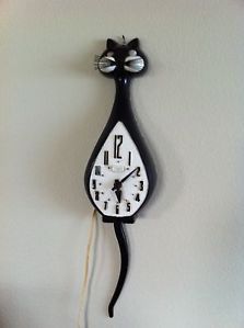 Vintage Spartus Black and White Cat Electric Wall Clock Moving Tail Eyes