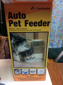 Medium Size Auto Pet Feeder Automatic Dry Dog Food Dispenser 10 lb Capacity