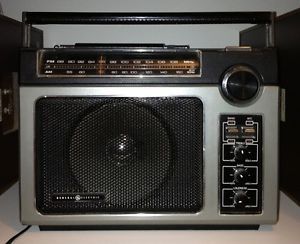 Vintage General Electric GE Super Radio Am FM Model No 7 2880B Superadio