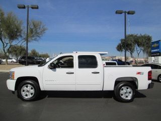 11 4x4 4WD White 5 3L V8 Automatic Miles 57K Crew Cab Pickup Truck Certified