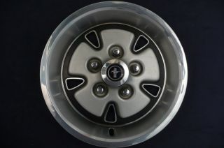 1971 1973 Ford Mustang Coupe Convertible Fastback Hubcaps Set 71 72 73 FOR15