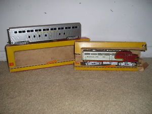 Fleischmann 1341 Santa Fe Locomotive Train Engine & 724 Car BOX
