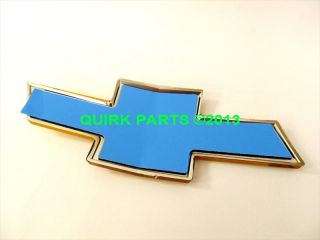 2005 Chevrolet Equinox Front Grille Gold Bow Tie Emblem Brand New Genuine