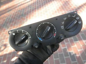 9012 Ford Explorer 02 03 04 Temp AC Heat Climate Control Panel Unit Switch