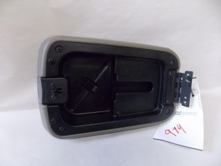 99 04 Jeep Grand Cherokee Arm Rest Center Console Lid 2001 2002 2003 2004 974