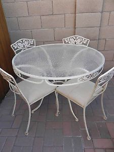 Vintage Wrought Iron Rose Pattern Patio Table 4 Chairs May Be John Salterini