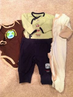 Lot of 4 Infant Boys Clothing Onesie Snap Shirt Pants and Sleeper 0 3 Months GUC