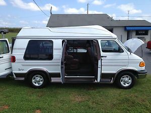 1998 Dodge RAM 1500 Handicap Wheel Chair High Top Conversion