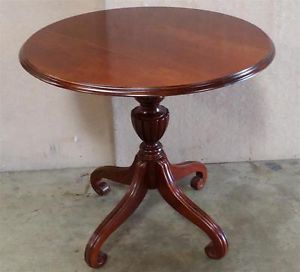 Ethan Allen Georgian Court Cherry Collection Round End Lamp Accent Table