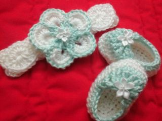 Crochet Baby Girls Headband Booties White Soft Green Newborn to 3 Months