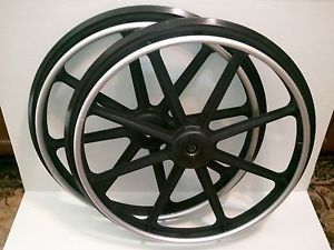 1 Pair 24" x 1" Invacare Wheelchair Parts Rear Wheels Tires Rims Solid Rubber