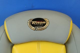 Unused Triton Bass Boat Captains Seat Bucket Driver Passenger Chair Unused