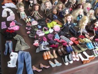 Huge Bratz Lot 40 Dolls Storage Cases Horse Pony Clothes 40 Pair Shoes WOW