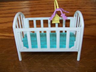 Fisher Price Loving Family Doll Dream House Baby Room Nursery Furniture Crib GUC