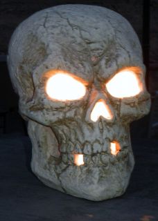 Spooky Halloween Lighted Skeleton Skull Eyes and Face Glow Giant