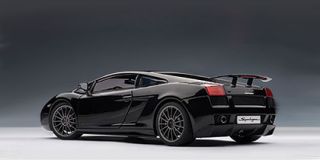 Lamborghini Gallardo Superleggera Black 1 18 Autoart