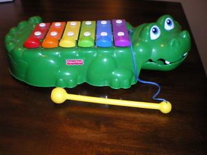 1998 Fisher Price Alligator Xylophone Pull Toy Musical Bells Gator Kids Wheels
