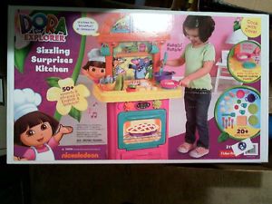 Dora Sizzling Surprises Toy Kitchen Play Set Kids Child Girls Cooking