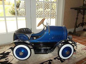 Kids Pedal Car Antique Style Roadster Ride on Toy Cushion Seat Blue Deluxe Mint