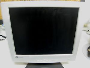 Gateway FPD1730 LCD Color Flat Screen Monitor 17"