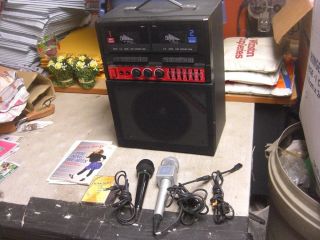 Singalodeon Karaoke Machine Model K 2 w Microphones Cassette
