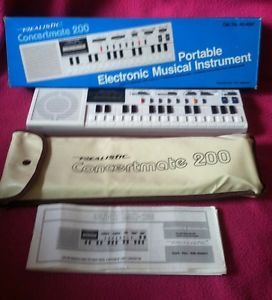 Vintage Realistic Concertmate 200 Electronic Musical Instrument Keyboard w Box