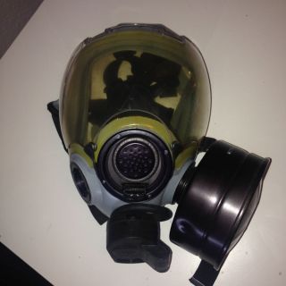 1000 Advantage Gas Mask Full Face Mask Respirator
