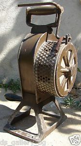 WWI WWII Crank Hand Operated Air RAID Siren Horn Fire Emergency Safety Alarm