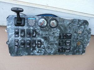 Freightliner Columbia Dash Panel Gauge Switch Switches Control Assembly