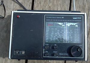 Vintage Montgomery Ward Airline 8 Band Solid State Radio