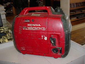Honda EU2000I Portable Inverter Generator Used