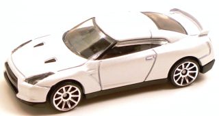 2009 Hot Wheels New Models 01 Nissan GT R White Chrome 10 Spoke 01 42