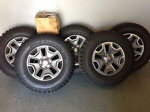 2014 Jeep Wrangler Rubicon Factory Tires and Wheels Set of 5