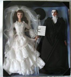 Barbie and Ken Phantom of the Opera Fao Schwartz Limited Collectible Edition Toys & Games