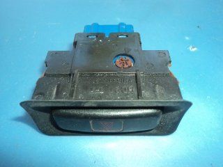 94 HONDA CIVIC INTERIOR DASH HAZARD SWITCH CONTROL 362 M11544 Automotive